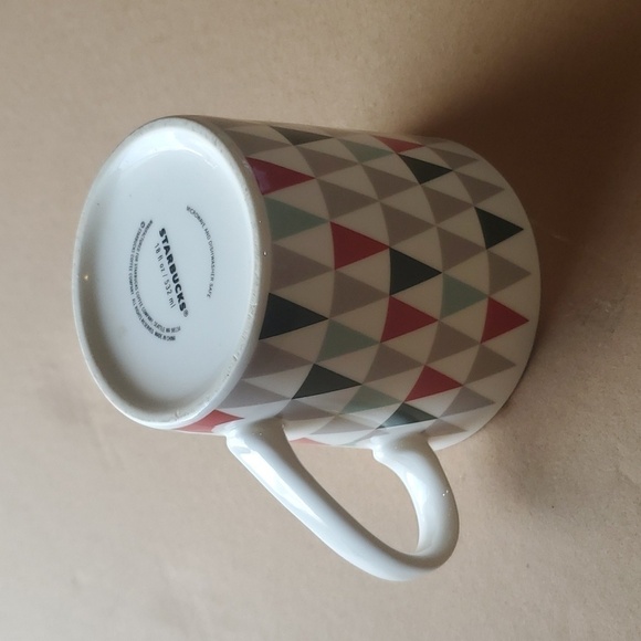 Starbucks Christmas tree Mug 18 oz microwave & dishwasher safe - Picture 4 of 7